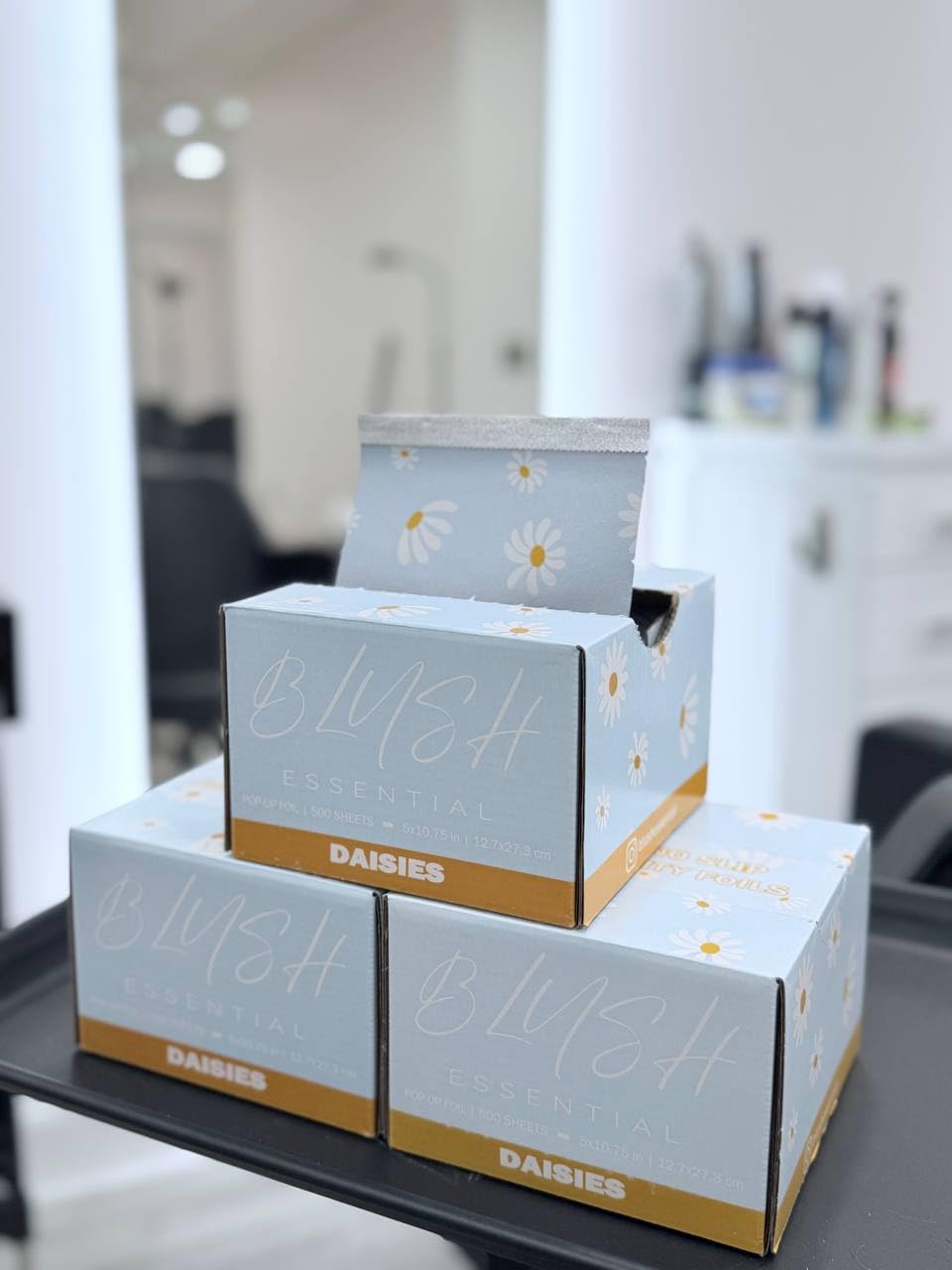 Blush Essential Aluminum Foil Daisies Hair Foils 5x10.75-500 Sheets for Hair Bleach, Foil for Highlighting, Cute Hair Foils, Professional Hair Foils, Pop Up Foils for Hair Color in Salons - Image 3