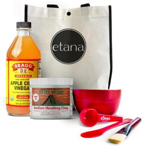 Aztec Secret Clay Premium Mask Set by Etana Beauty – All-In-One Kit Includes 16 oz Indian Healing Clay, 16oz Bragg's Apple Cider Vinegar, Natural Bamboo Bowl, Stir, Scoop, Brush & Tote